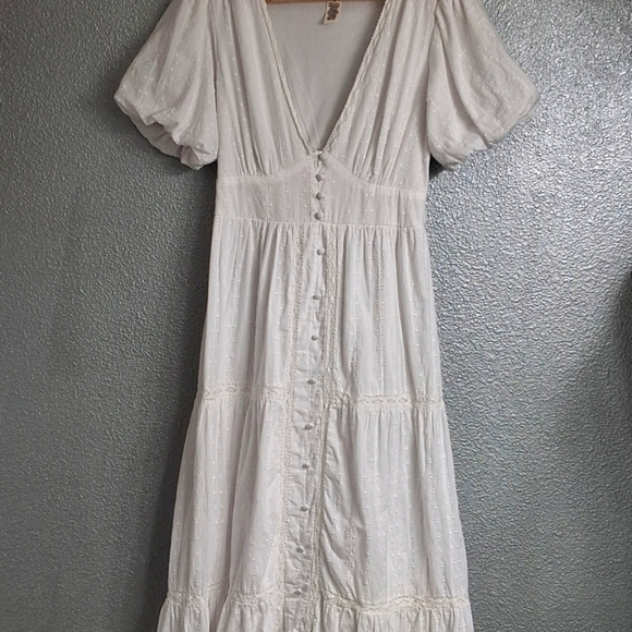Jessica Simpson White Midi Dress With Puffed Sleeves.   Size S - Picture 1 of 11